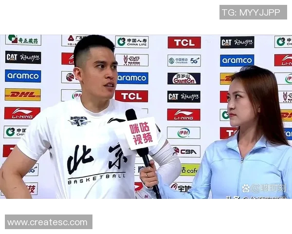 季后赛精彩对决曾凡博砍下30分陈盈骏连中四记三分球助队取胜